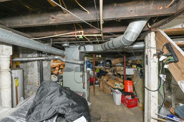 240 1st Street NW, Barberton, OH 44203