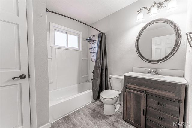 1716 Debbie Drive, High Ridge, MO 63049