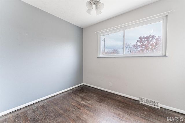 1716 Debbie Drive, High Ridge, MO 63049