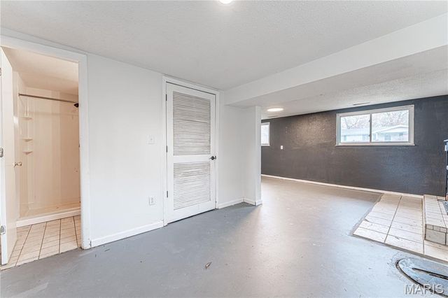 1716 Debbie Drive, High Ridge, MO 63049