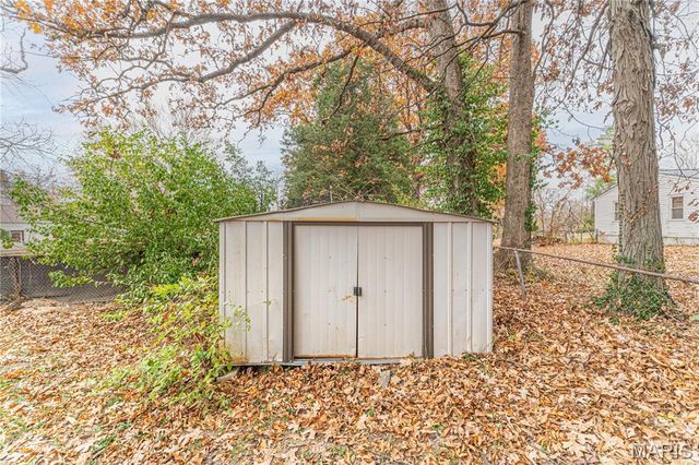 1716 Debbie Drive, High Ridge, MO 63049