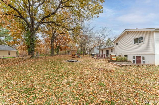 1716 Debbie Drive, High Ridge, MO 63049