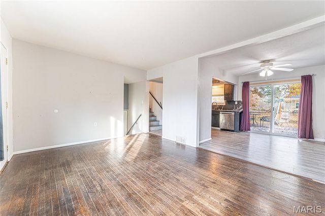 1716 Debbie Drive, High Ridge, MO 63049