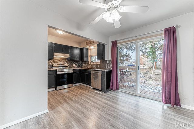 1716 Debbie Drive, High Ridge, MO 63049