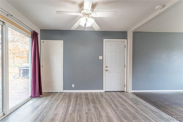 1716 Debbie Drive, High Ridge, MO 63049