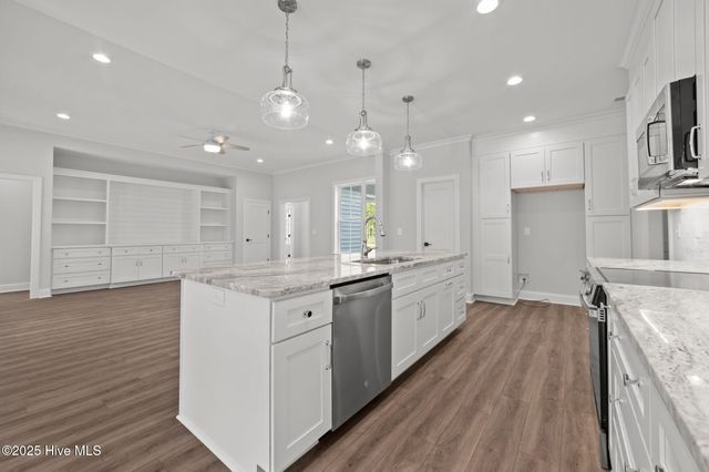 467 Eagle Trace Drive, Blounts Creek, NC 27814