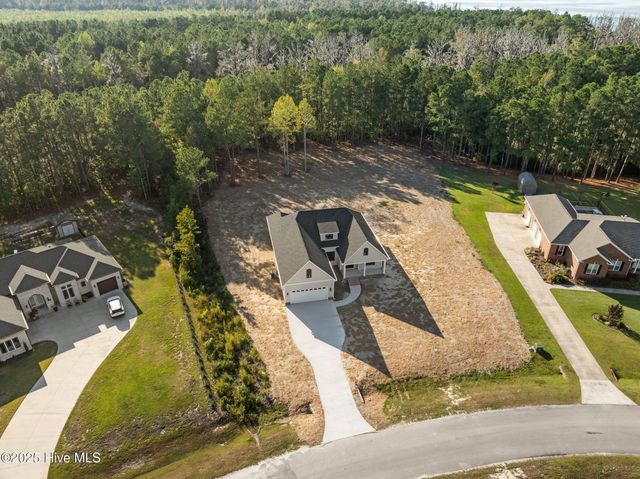 467 Eagle Trace Drive, Blounts Creek, NC 27814