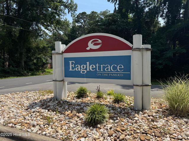 467 Eagle Trace Drive, Blounts Creek, NC 27814