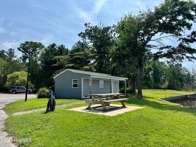 467 Eagle Trace Drive, Blounts Creek, NC 27814