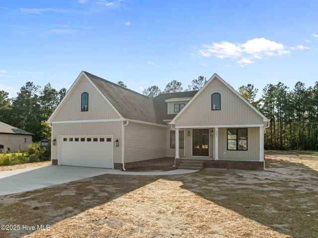 467 Eagle Trace Drive, Blounts Creek, NC 27814
