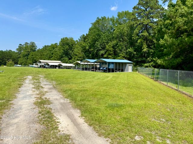 467 Eagle Trace Drive, Blounts Creek, NC 27814