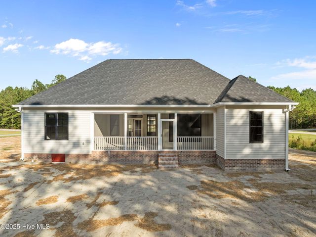 467 Eagle Trace Drive, Blounts Creek, NC 27814