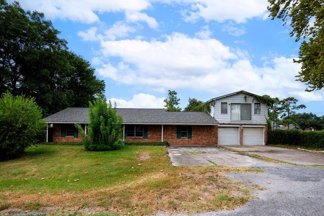 4810 Donald Street, Seabrook, TX 77586