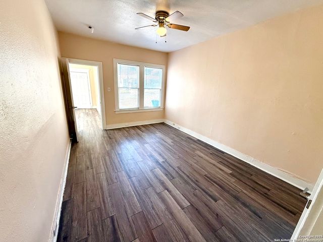 411 CANTON, San Antonio, TX 78202
