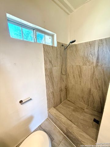 411 CANTON, San Antonio, TX 78202