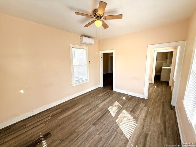 411 CANTON, San Antonio, TX 78202