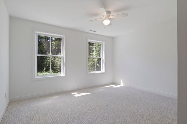 21 Sanborn Road, Hampton Falls, NH 03844