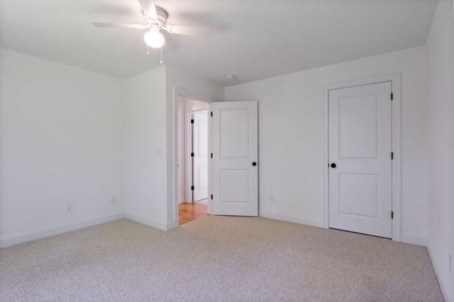 21 Sanborn Road, Hampton Falls, NH 03844
