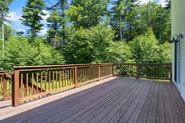 21 Sanborn Road, Hampton Falls, NH 03844