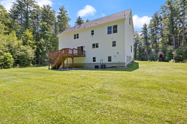 21 Sanborn Road, Hampton Falls, NH 03844