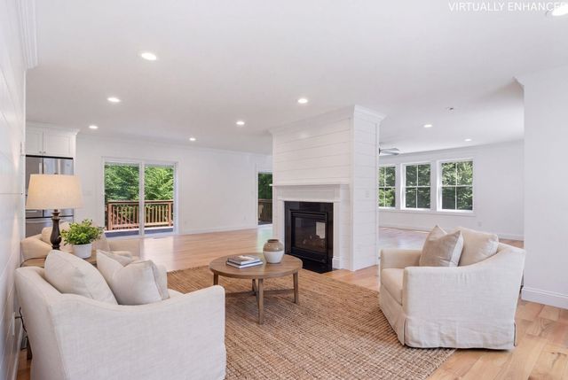 21 Sanborn Road, Hampton Falls, NH 03844