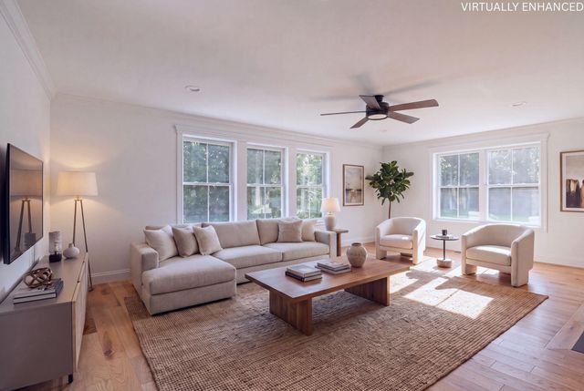 21 Sanborn Road, Hampton Falls, NH 03844