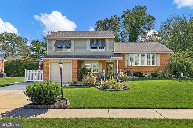 2002 GRAVERS LN, Wilmington, DE 19810
