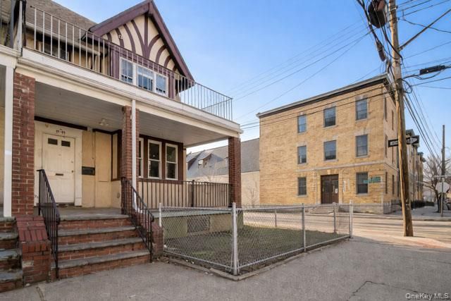 88-02 88 Street, Woodhaven, NY 11421