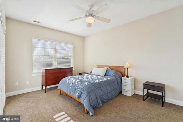 124 BUCKTOWN XING, Pottstown, PA 19465