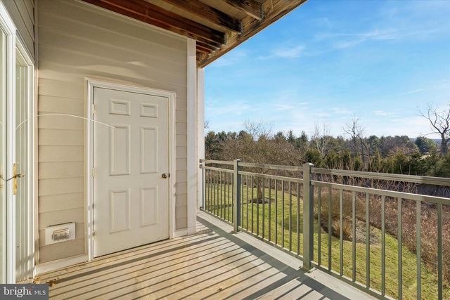 124 BUCKTOWN XING, Pottstown, PA 19465