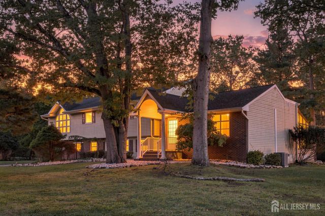 470 Blue Rige Avenue, Piscataway, NJ 08854