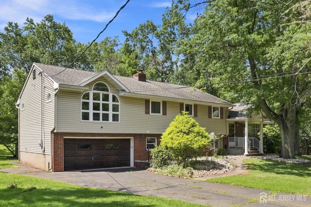 470 Blue Rige Avenue, Piscataway, NJ 08854
