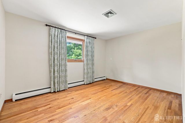 470 Blue Rige Avenue, Piscataway, NJ 08854