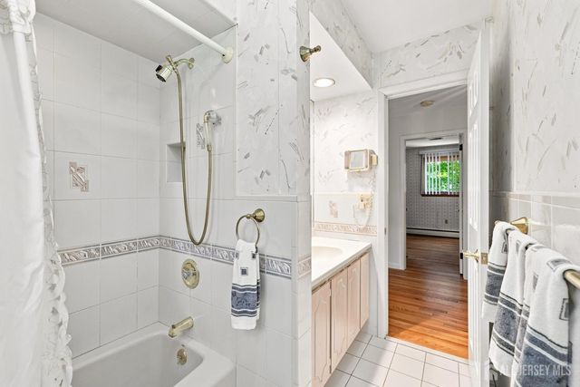 470 Blue Rige Avenue, Piscataway, NJ 08854
