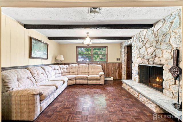 470 Blue Rige Avenue, Piscataway, NJ 08854
