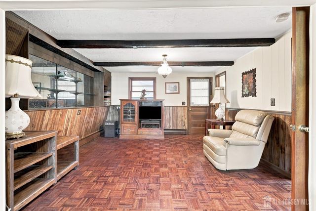 470 Blue Rige Avenue, Piscataway, NJ 08854