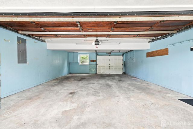 470 Blue Rige Avenue, Piscataway, NJ 08854