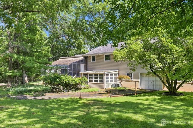 470 Blue Rige Avenue, Piscataway, NJ 08854