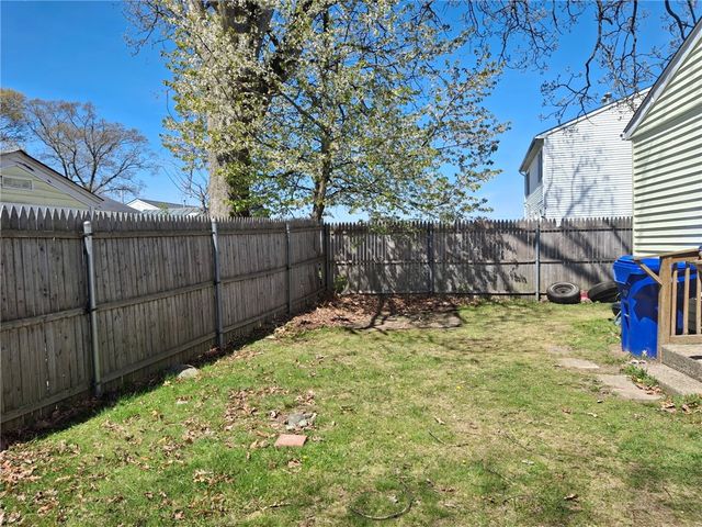 315 Grosvenor Avenue, East Providence, RI 02914