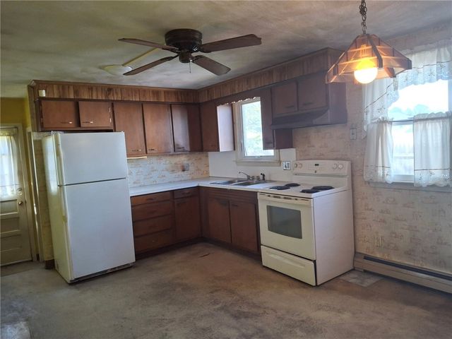 315 Grosvenor Avenue, East Providence, RI 02914