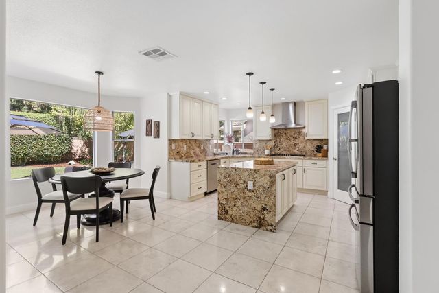 11937 Rising Sun Way, Gold River, CA 95670