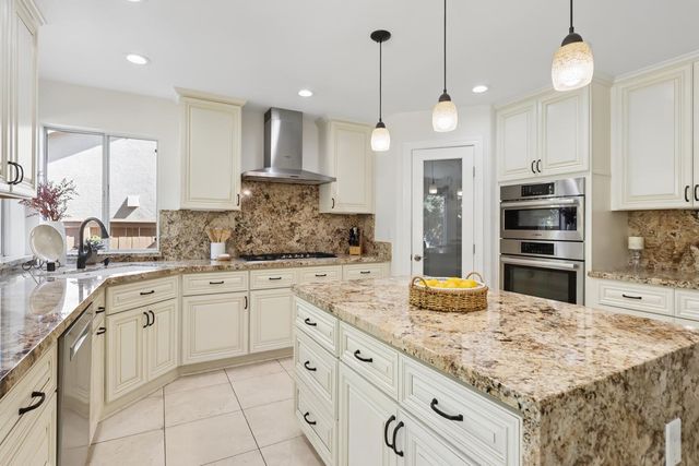 11937 Rising Sun Way, Gold River, CA 95670