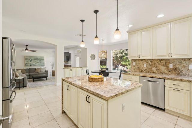 11937 Rising Sun Way, Gold River, CA 95670