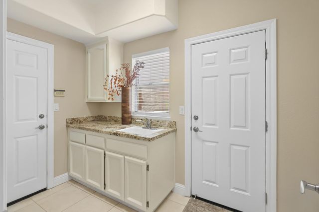 11937 Rising Sun Way, Gold River, CA 95670