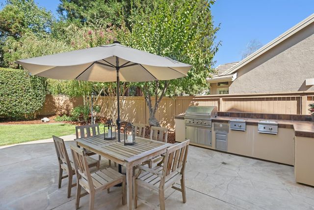 11937 Rising Sun Way, Gold River, CA 95670