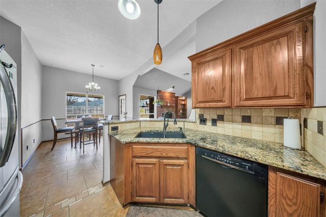 713 Gyrfalcon Drive, Norman, OK 73072