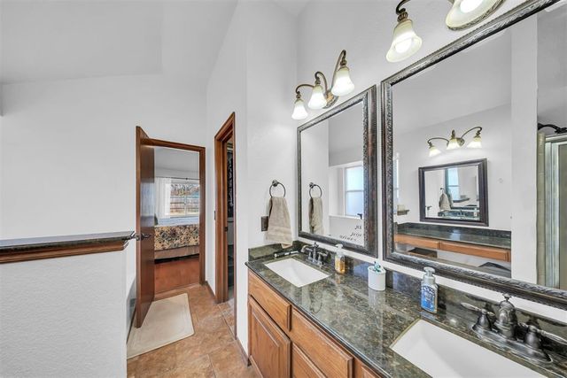 713 Gyrfalcon Drive, Norman, OK 73072