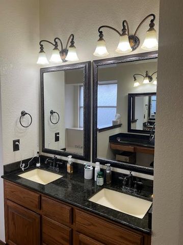 713 Gyrfalcon Drive, Norman, OK 73072