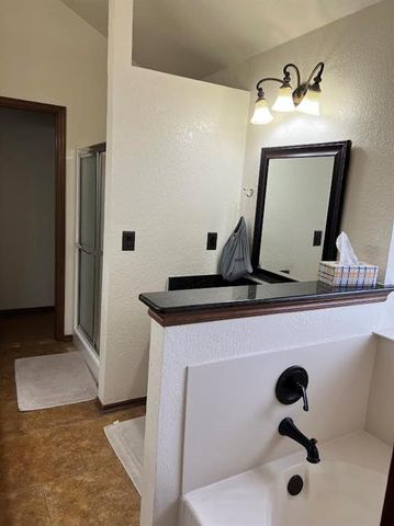 713 Gyrfalcon Drive, Norman, OK 73072