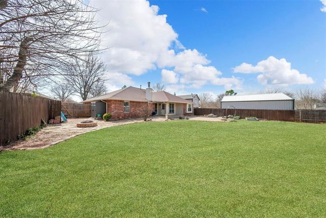 713 Gyrfalcon Drive, Norman, OK 73072